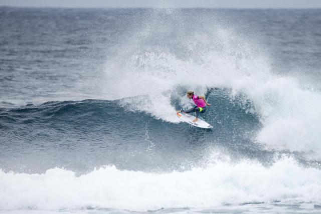 Stephanie-Gilmore-2016-Margies-Pro-R4