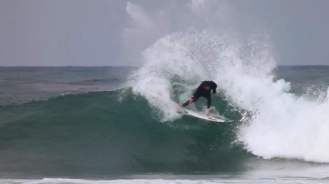 Jordy-Smith-Frontside-Wrap