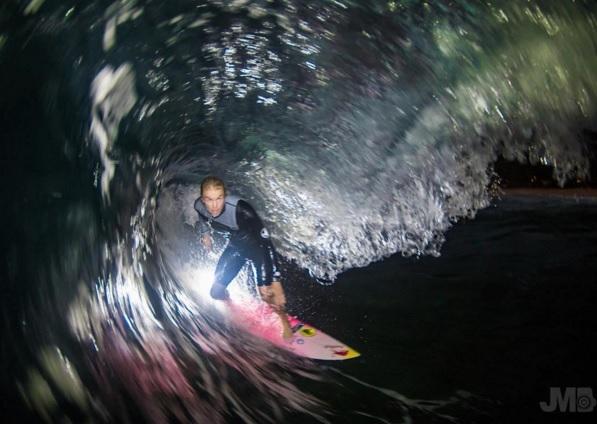 JOB-nightsurfing-with-lume-cube